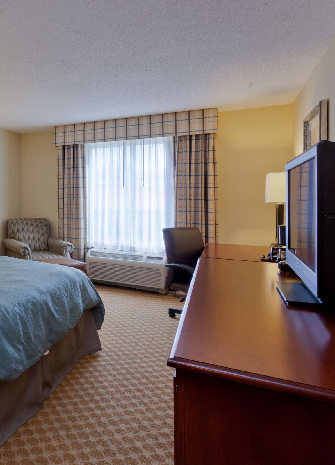 Hotel Country Inn & Suites West photo 3