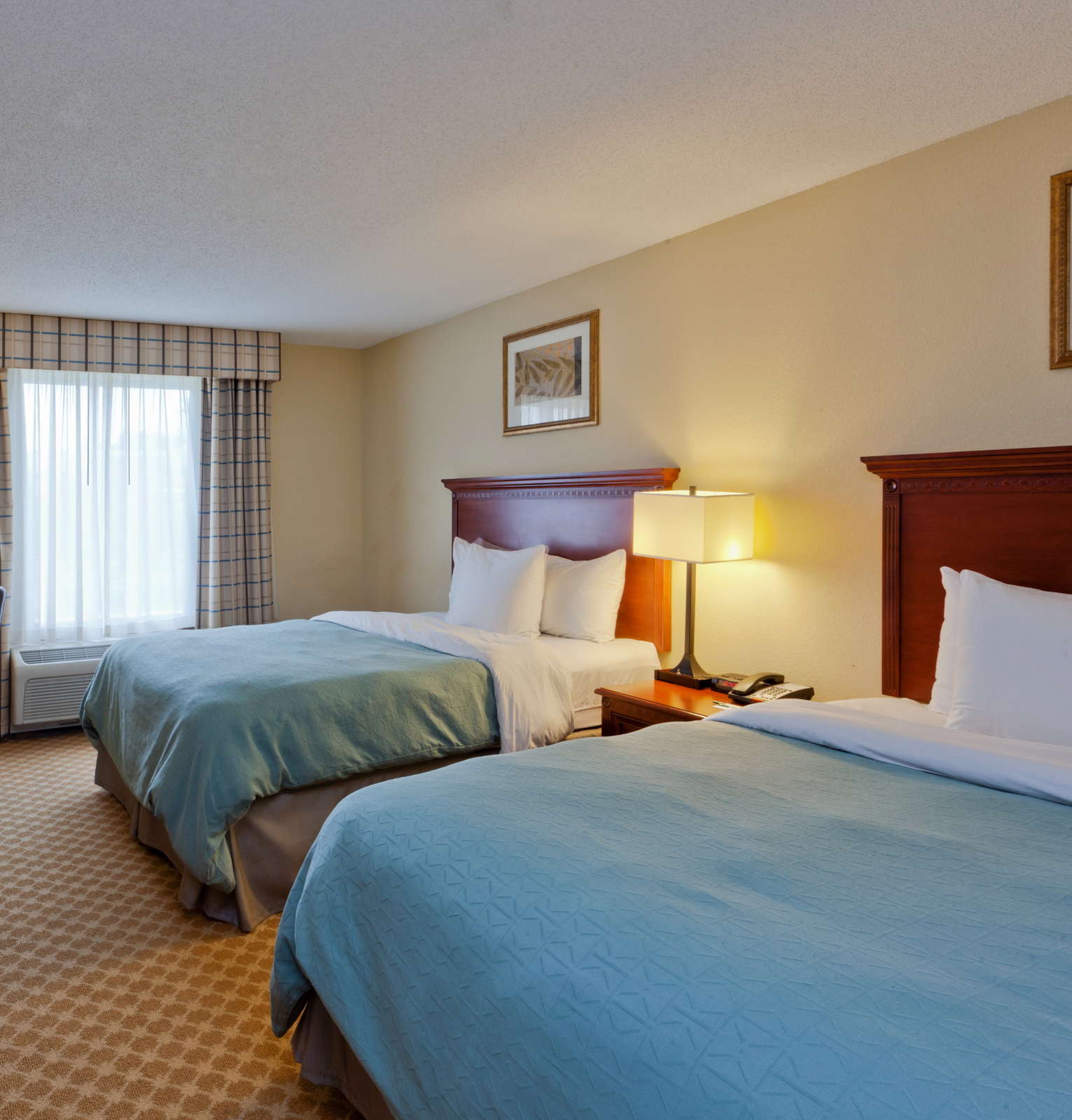 Hotel Country Inn & Suites West photo 4