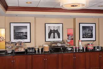 Hotel Hampton Inn Long Island Islandia photo 5