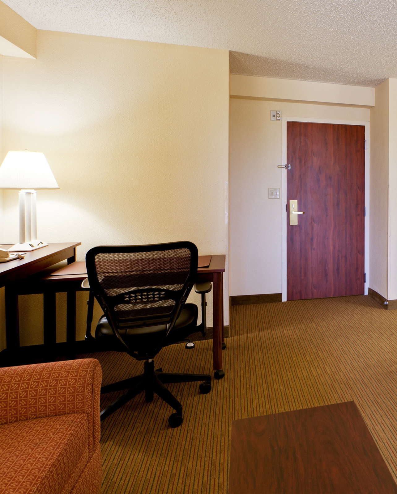 Hotel Hawthorn Suites by Wyndham Midwest City photo 4