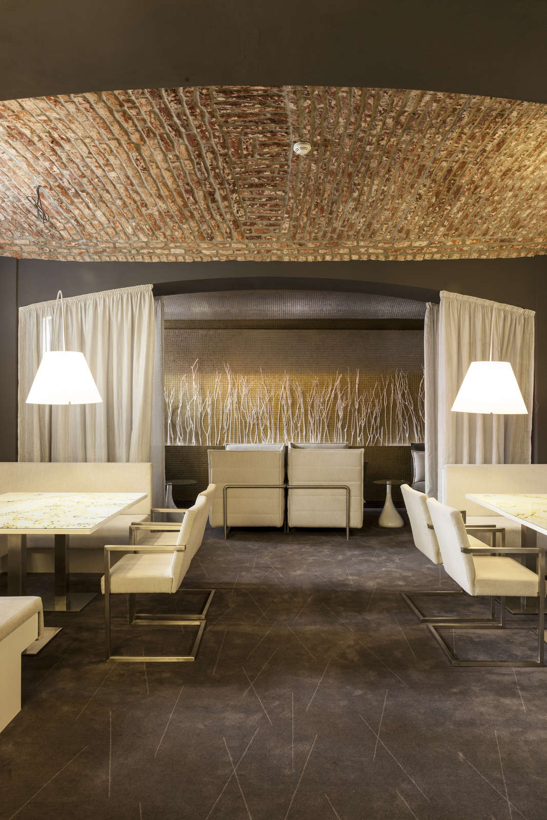 Hotel Pure White photo 1