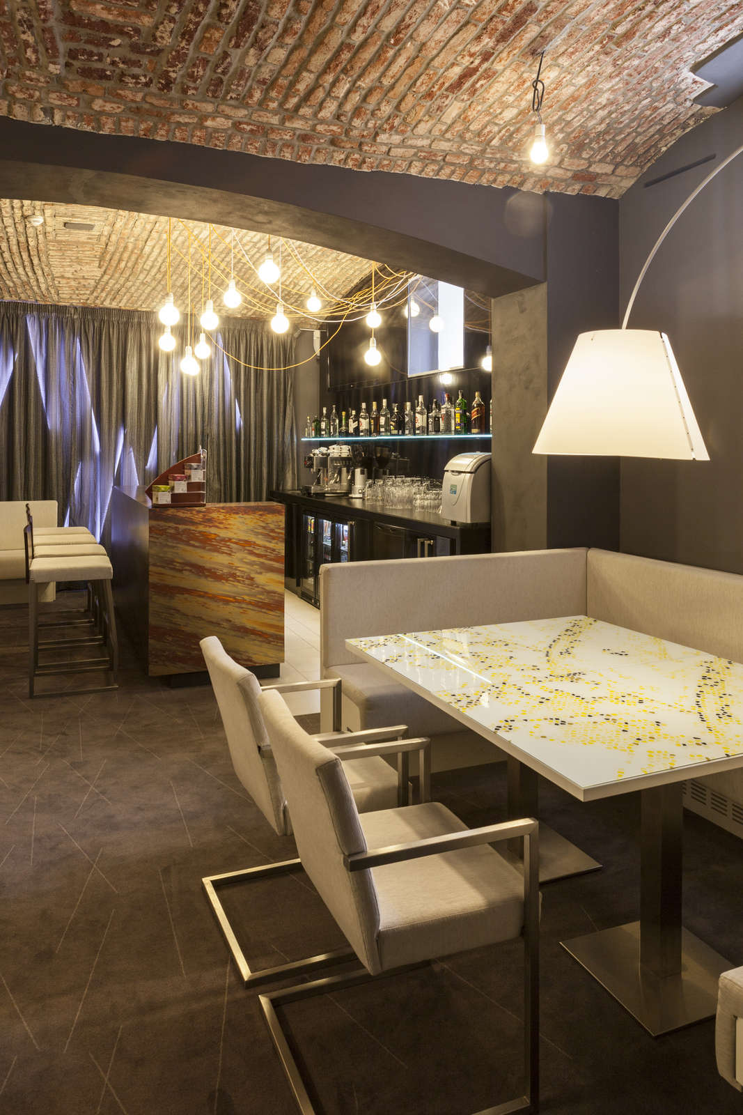 Hotel Pure White photo 2