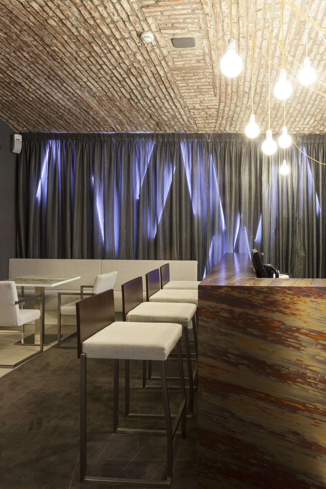 Hotel Pure White photo 3