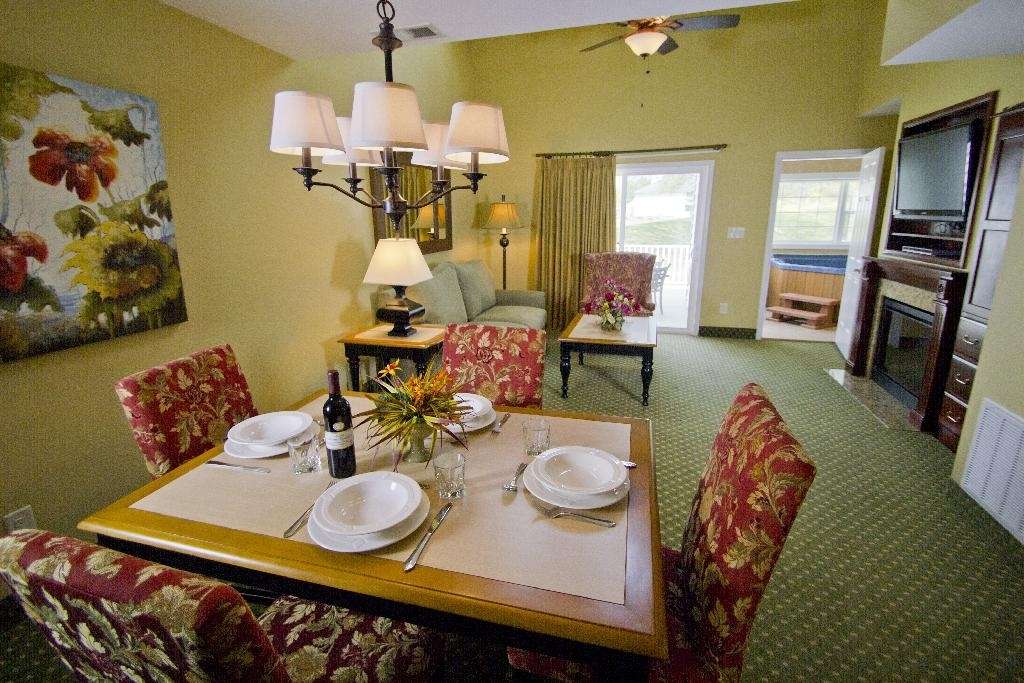 Hotel The Historic Powhatan Resort photo 3