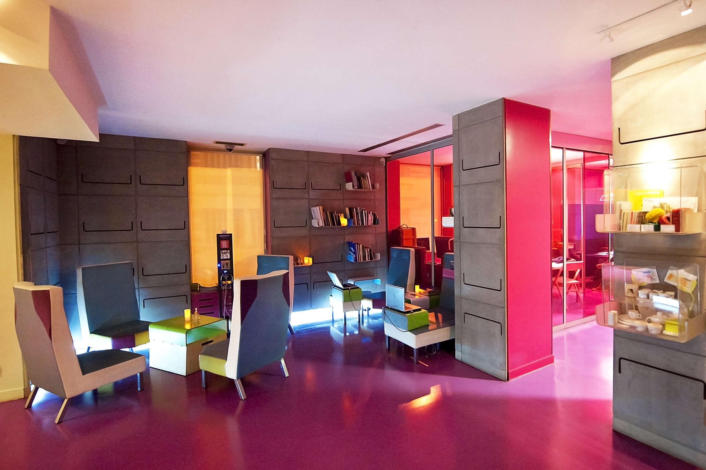 Hotel Hi Hotel photo 1