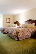 Hotel Anaheim Camelot Inn & Suites photo 4