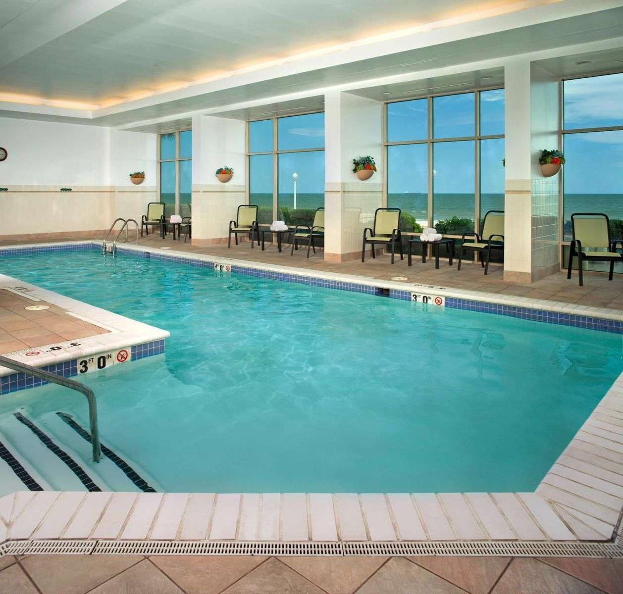 Hotel Courtyard Oceanfront - N 37th St photo 1