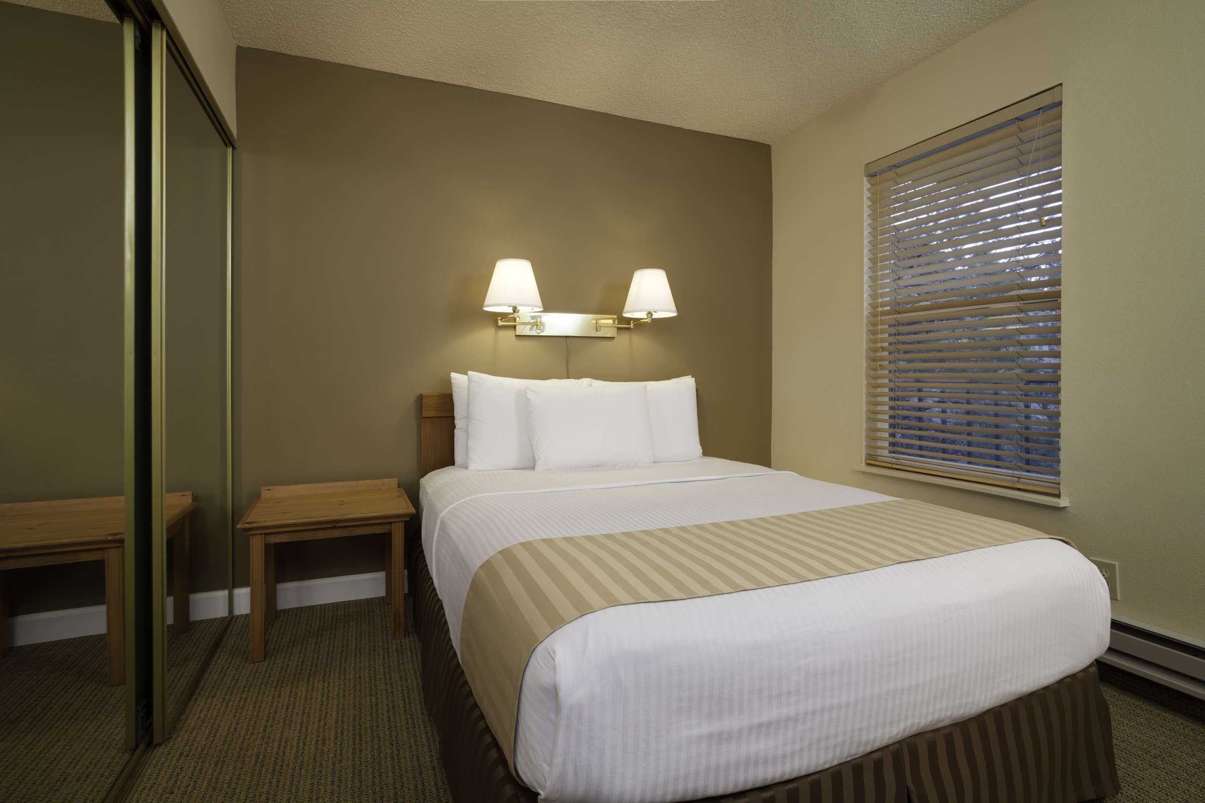 Hotel Legacy Vacation Club Steamboat Suites photo 3