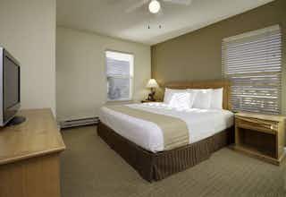 Hotel Legacy Vacation Club Steamboat Suites photo 2