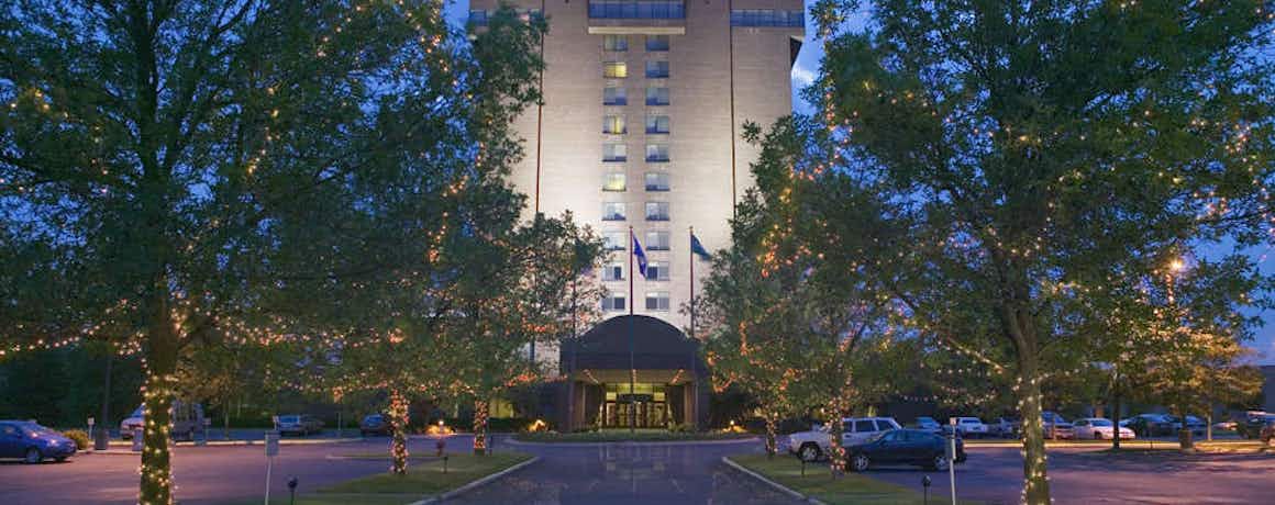 DoubleTree by Hilton Minneapolis North