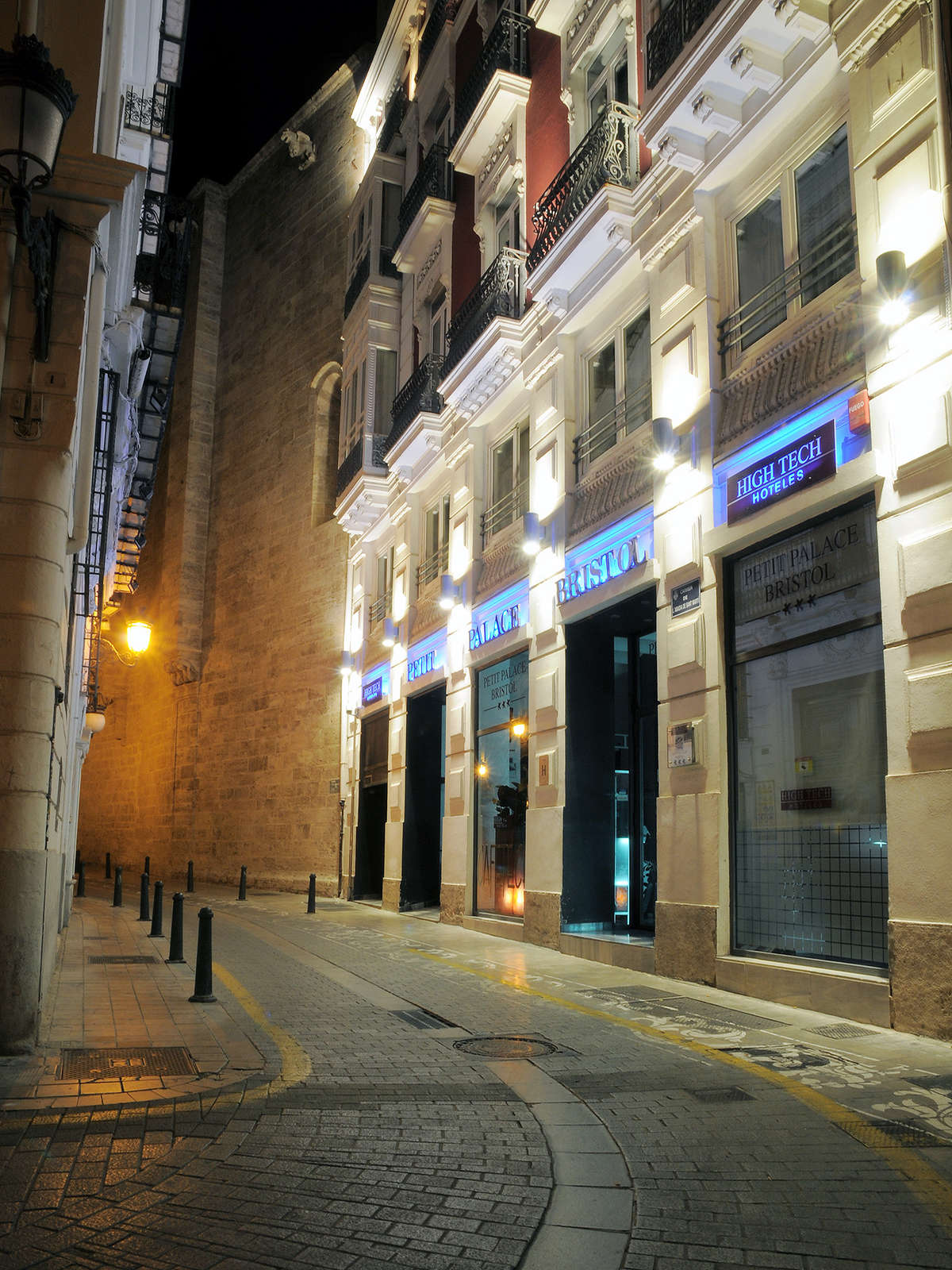 Petit Palace Bristol