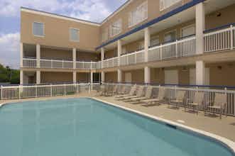 Hotel Baymont Inn & Suites Louisville East photo 1