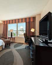 Hotel Hilton Madison Monona Terrace photo 3