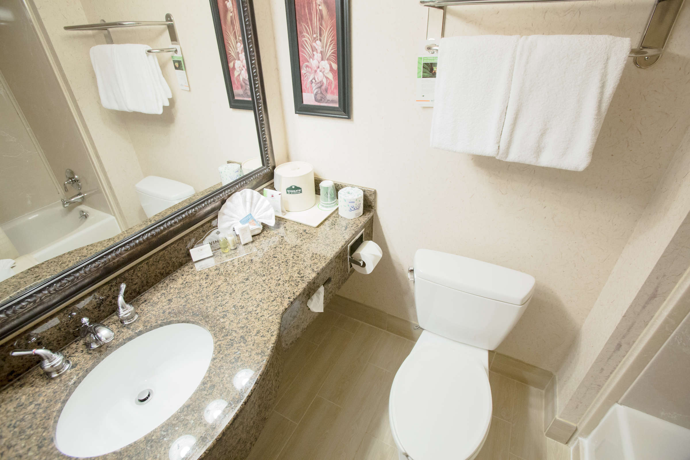 Hotel Wingate By Wyndham Arlington photo 4