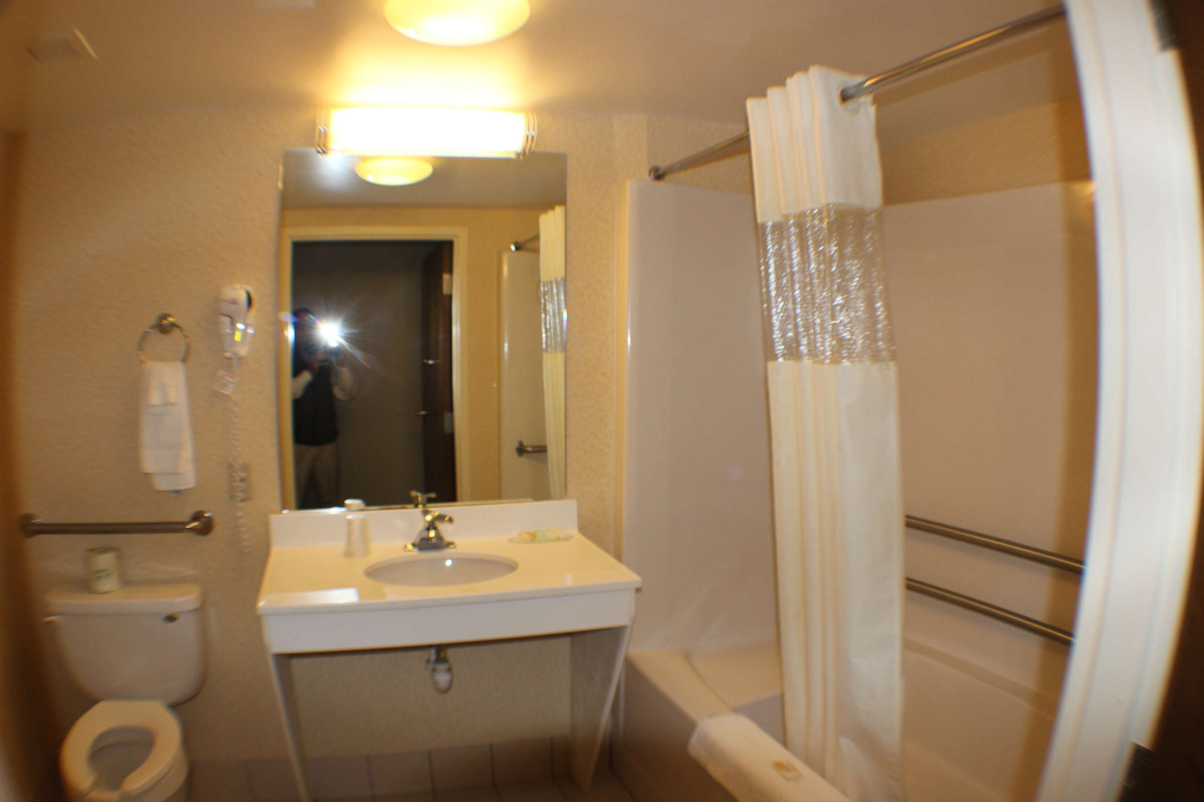 Hotel All Seasons Inn & Suites Smithfield photo 2