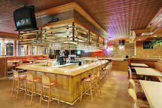 Hotel Ramada Louisville North photo 1