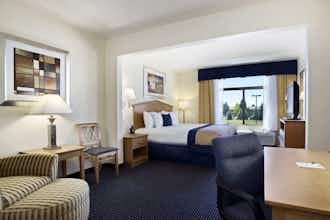 Hotel Wingate by Wyndham Spokane photo 1