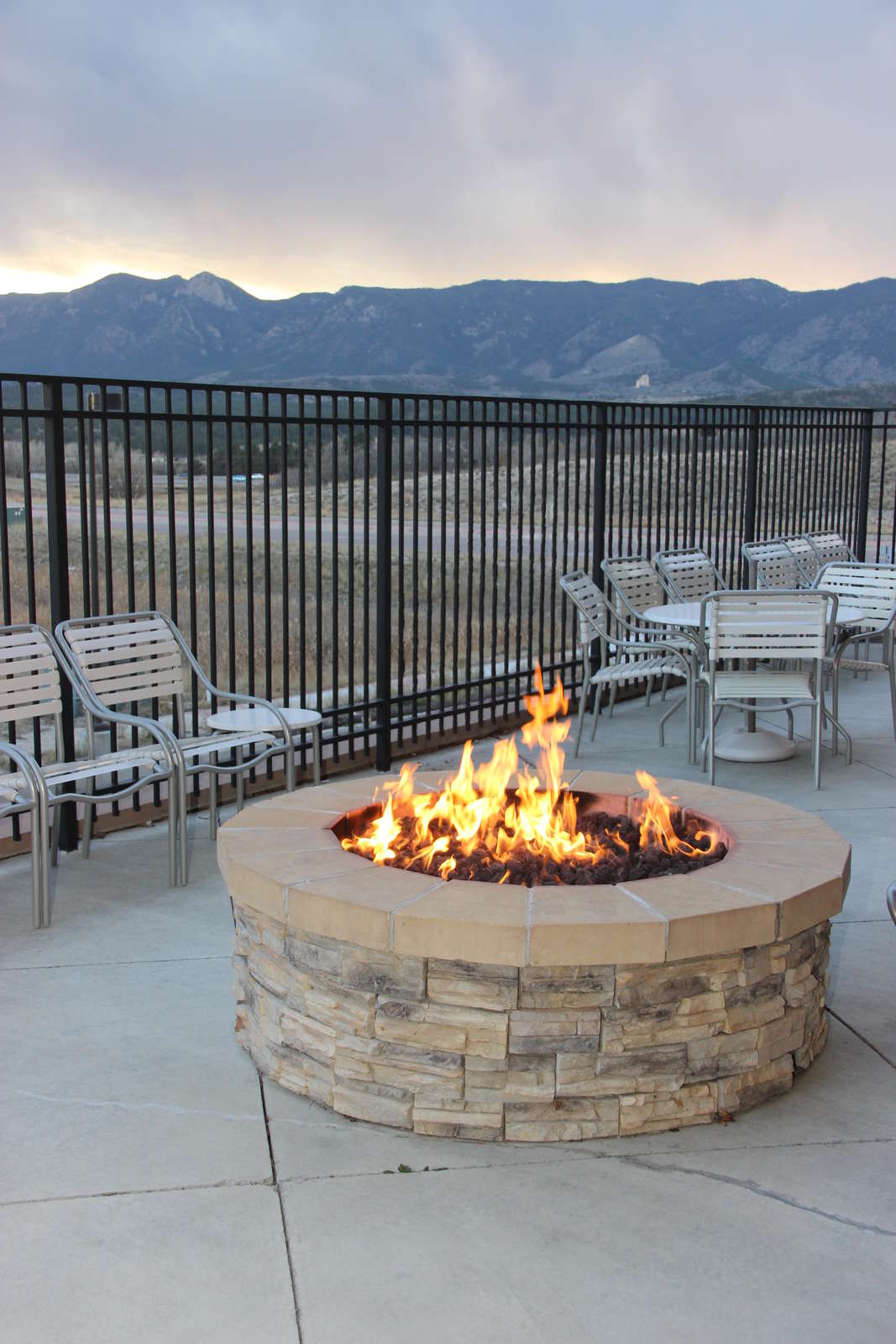 Hotel Fairfield Inn & Suites Colorado Springs North-Air Force Academy photo 2