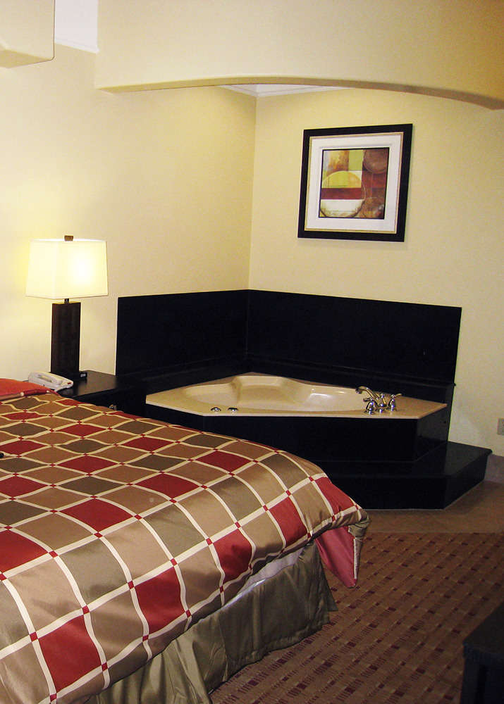 Hotel Super 8 McAllen/Hidalgo photo 4