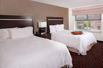 Hotel Hampton Inn Downtown - Waterfront photo 1