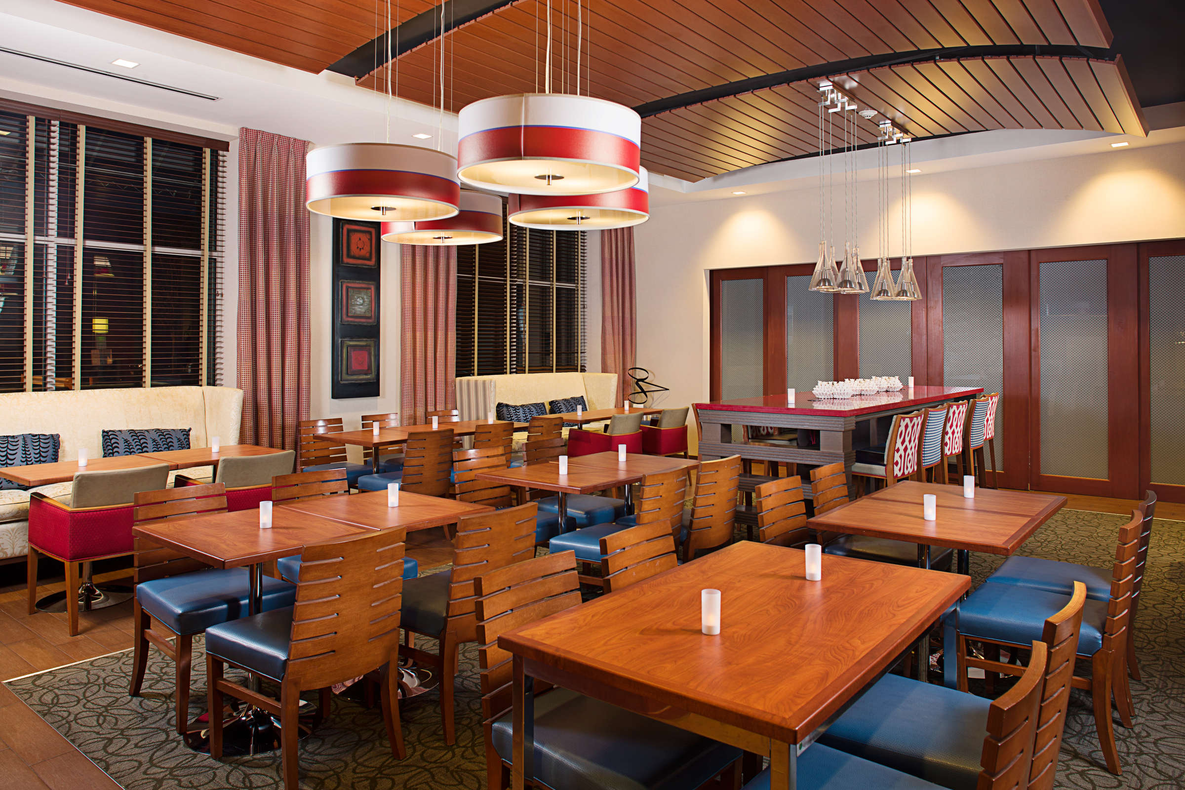 Hotel Hampton Inn Downtown - Waterfront photo 5