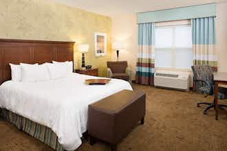 Hotel Hampton Inn & Suites Exeter photo 2