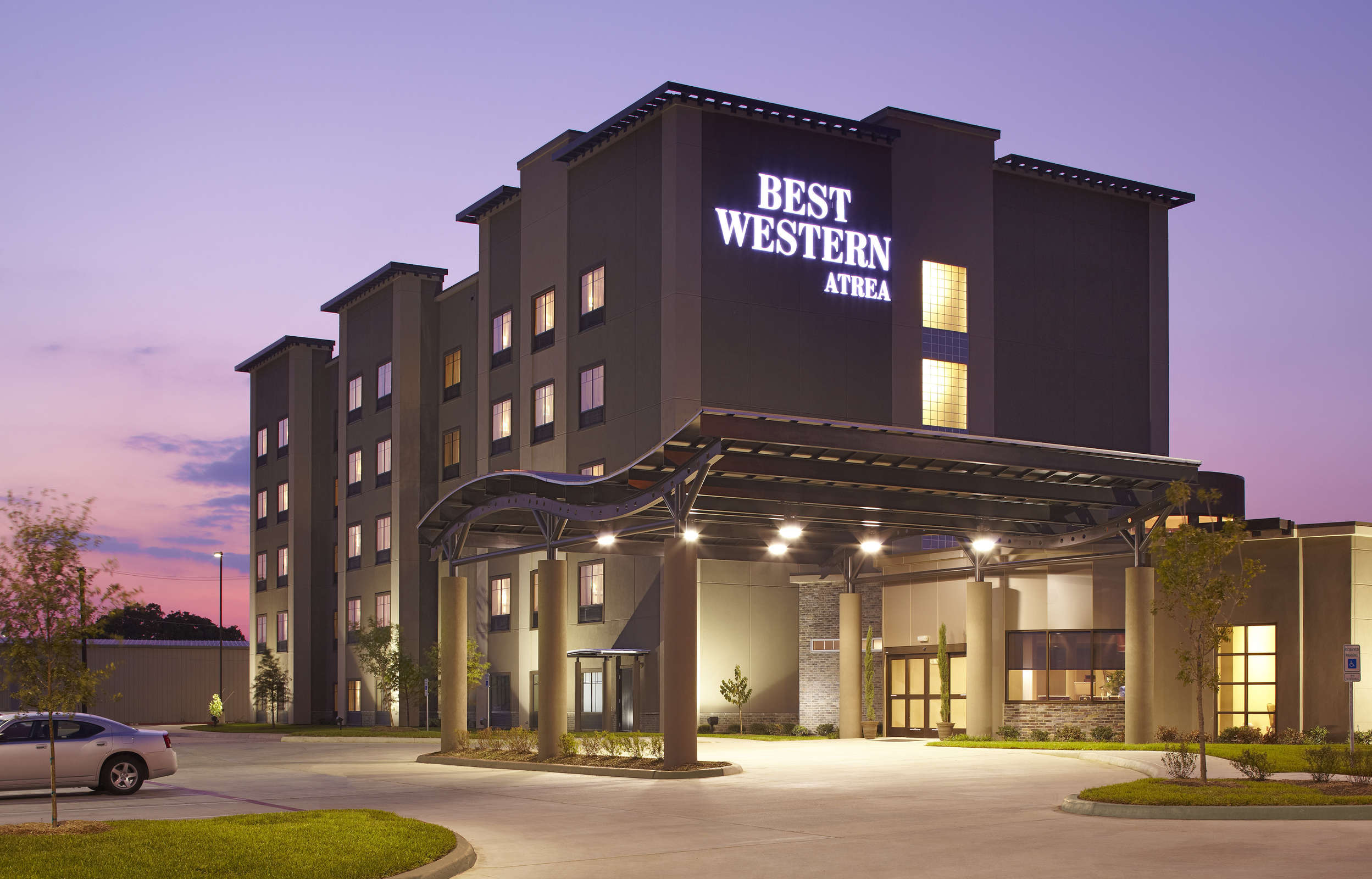 Best Western Premier Old Town Center