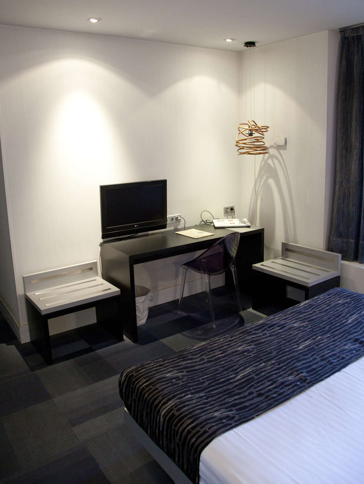 Hotel Petit Palace Mayor Plaza photo 2