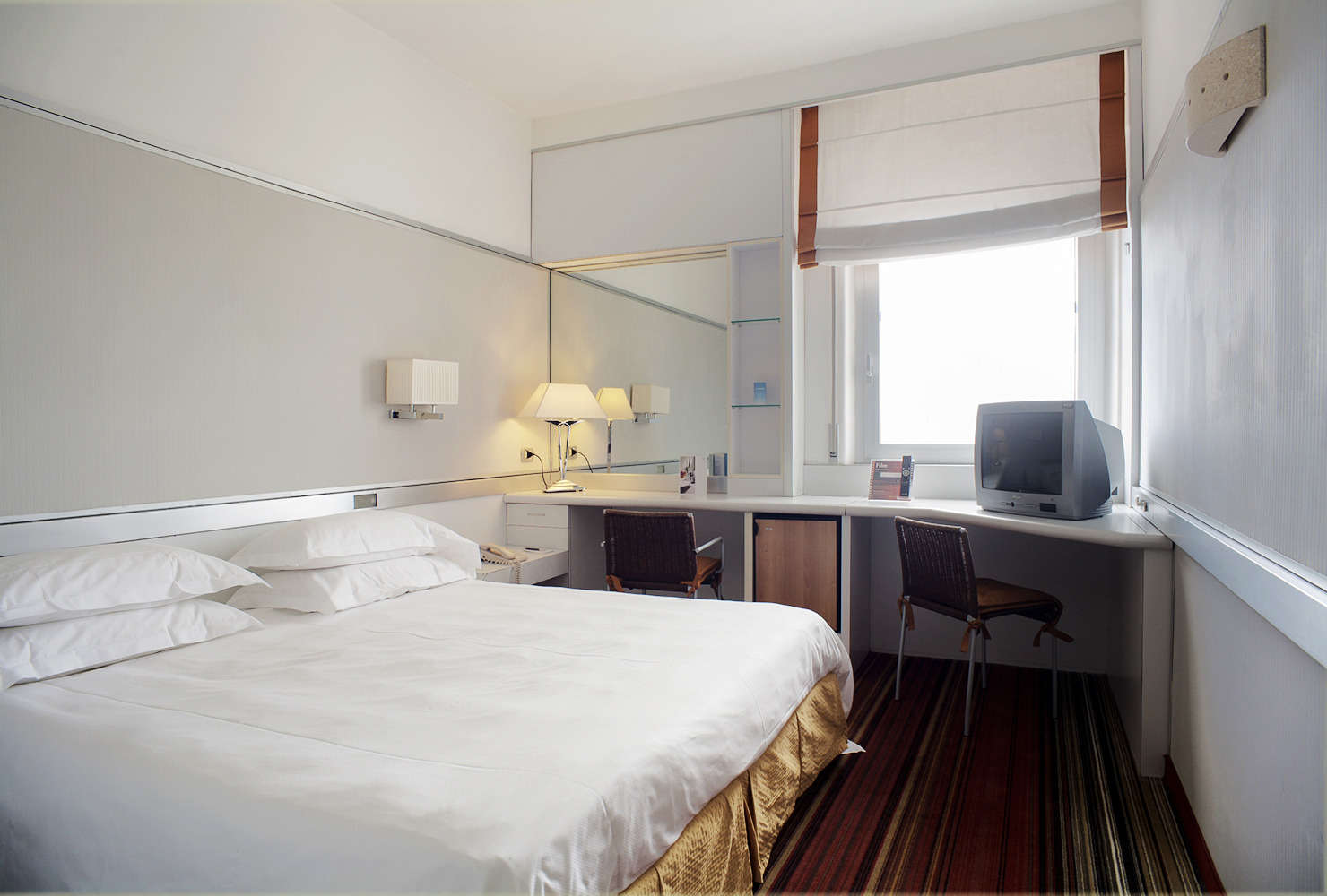 Hotel NH Napoli Ambassador photo 2