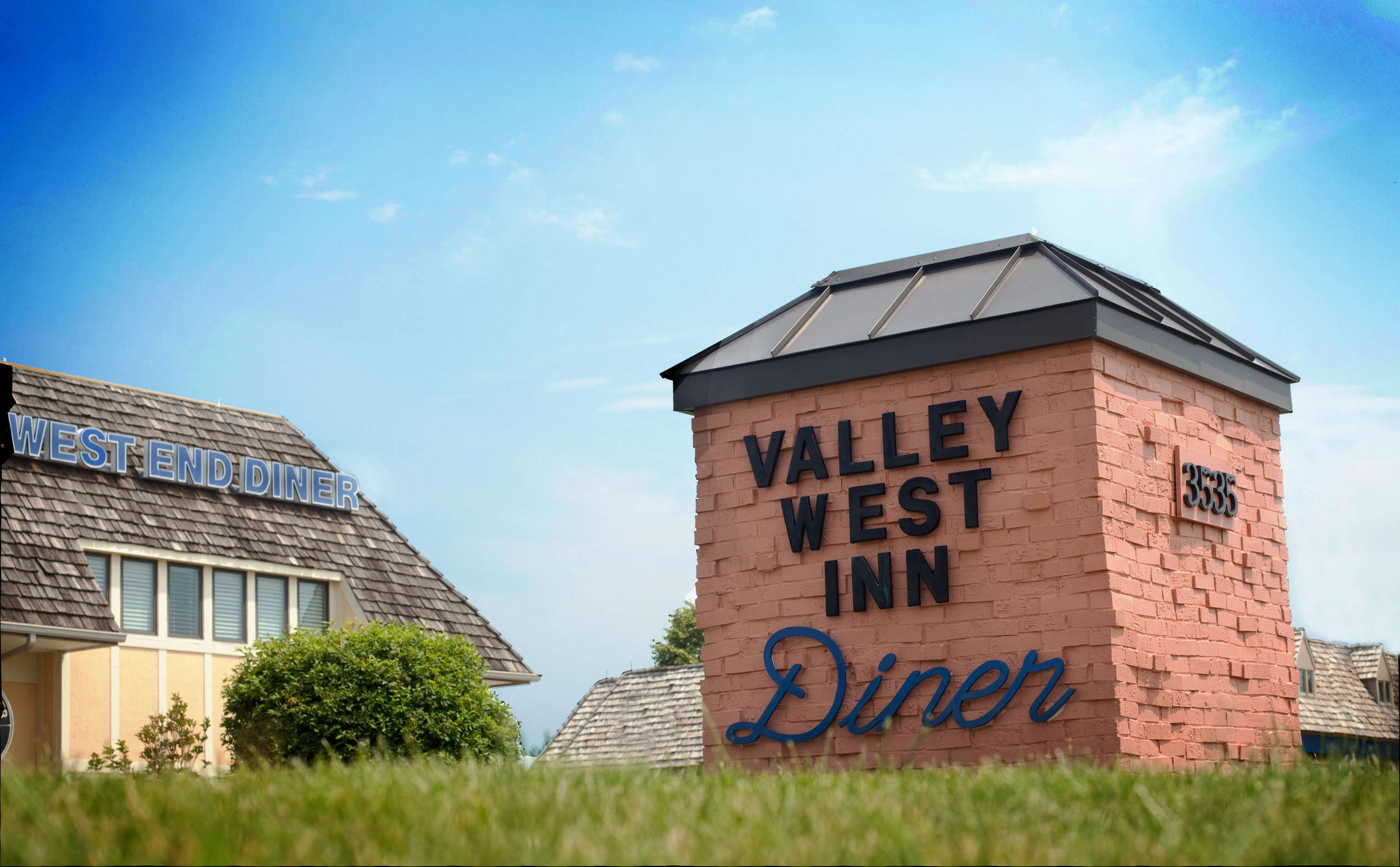 Valley West Inn