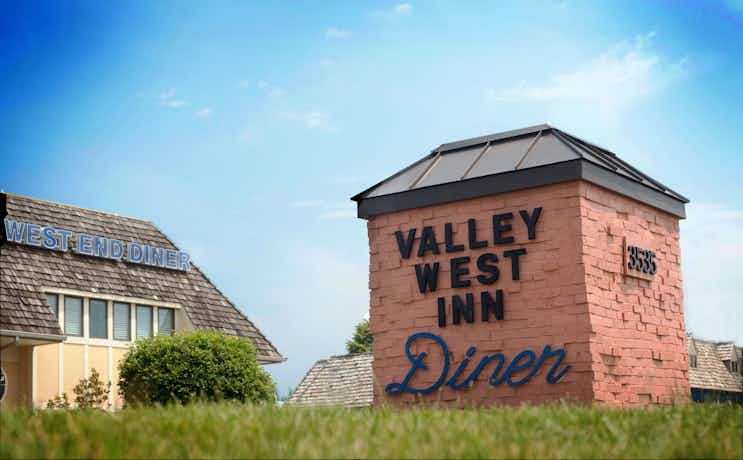 Valley West Inn