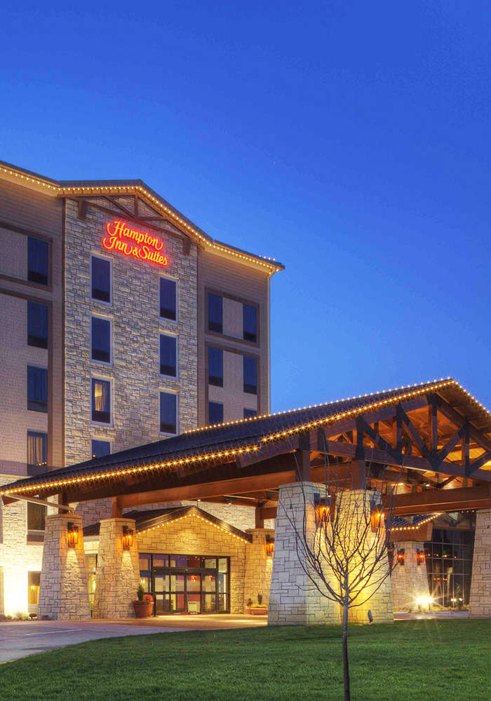 Hotel Hampton Inn and Suites I-35/Mulvane photo 1