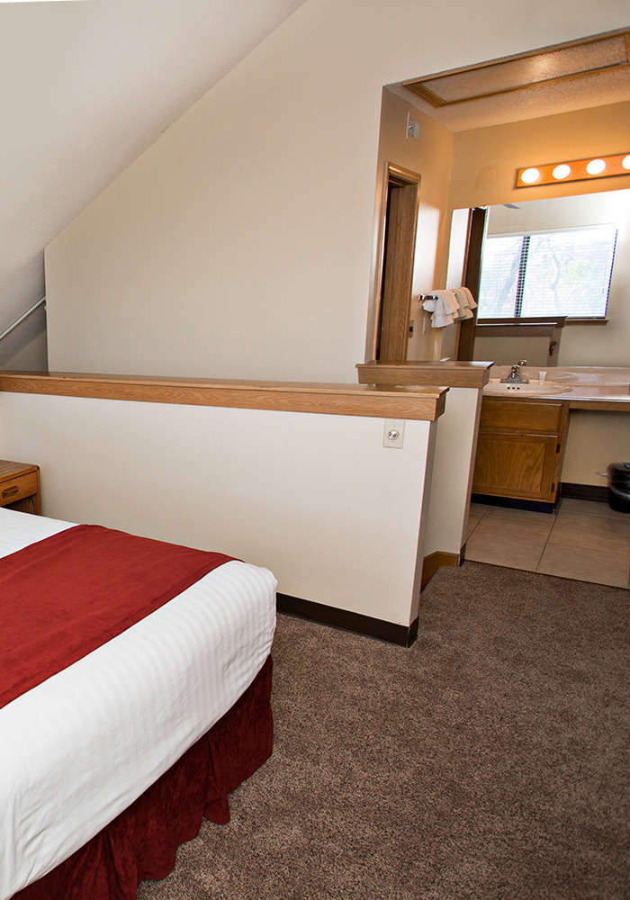 Hotel Sterling Hotel and Suites photo 3