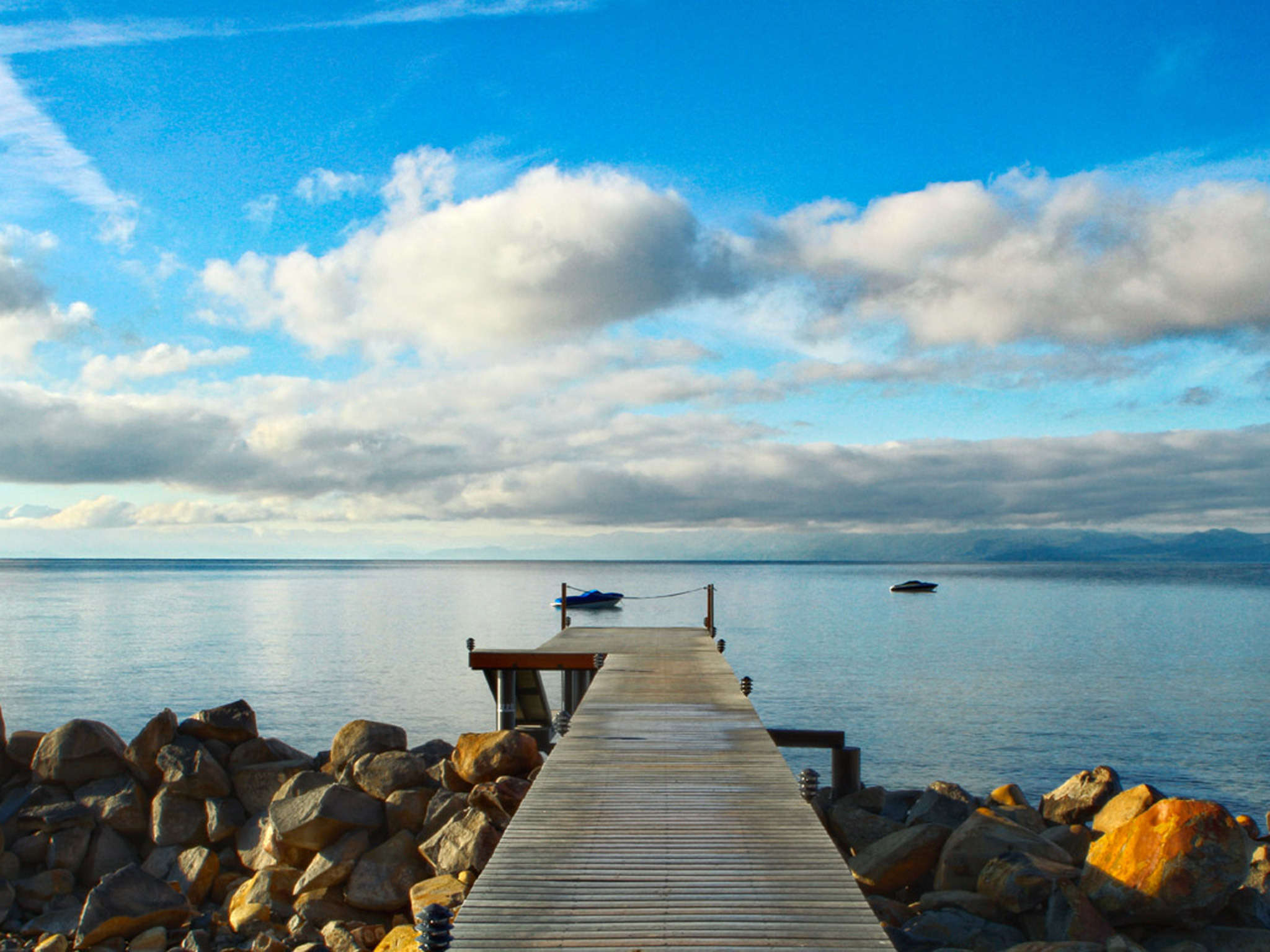 Hotel Red Wolf Lakeside Lodge photo 2